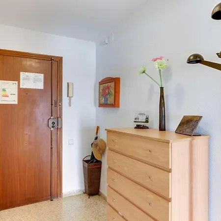 Apartment Bright And Spacious 3 Bedroom Close To The Beach Barcelona